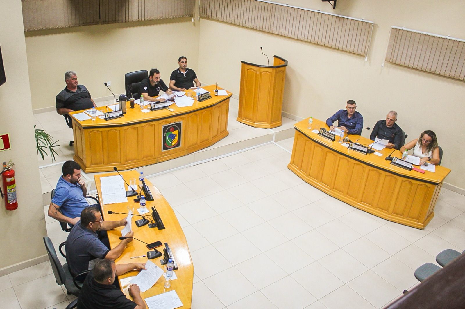 A Câmara Municipal de Mampituba realizou a 5ª Sessão Ordinária do ano, na segunda-feira (18), onde foram aprovados os seguintes Projetos de Lei, pedidos de providência e pedidos de indicação: 