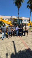 Republicanos de Mampituba entrega nova retroescavadeira para reforçar atendimento aos agricultores 