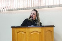 Vereadora Daniela anuncia nova caçamba e R$ 500 mil para o Rio de Dentro